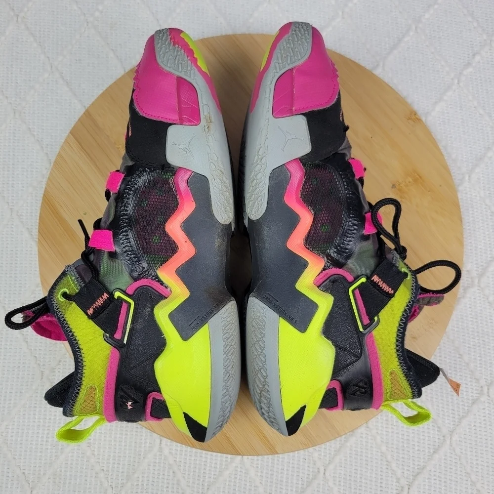 Nike air Jordan Why Not Zer 0.5 Raging Youth Size 6.5Y Women‎ Size 8.5